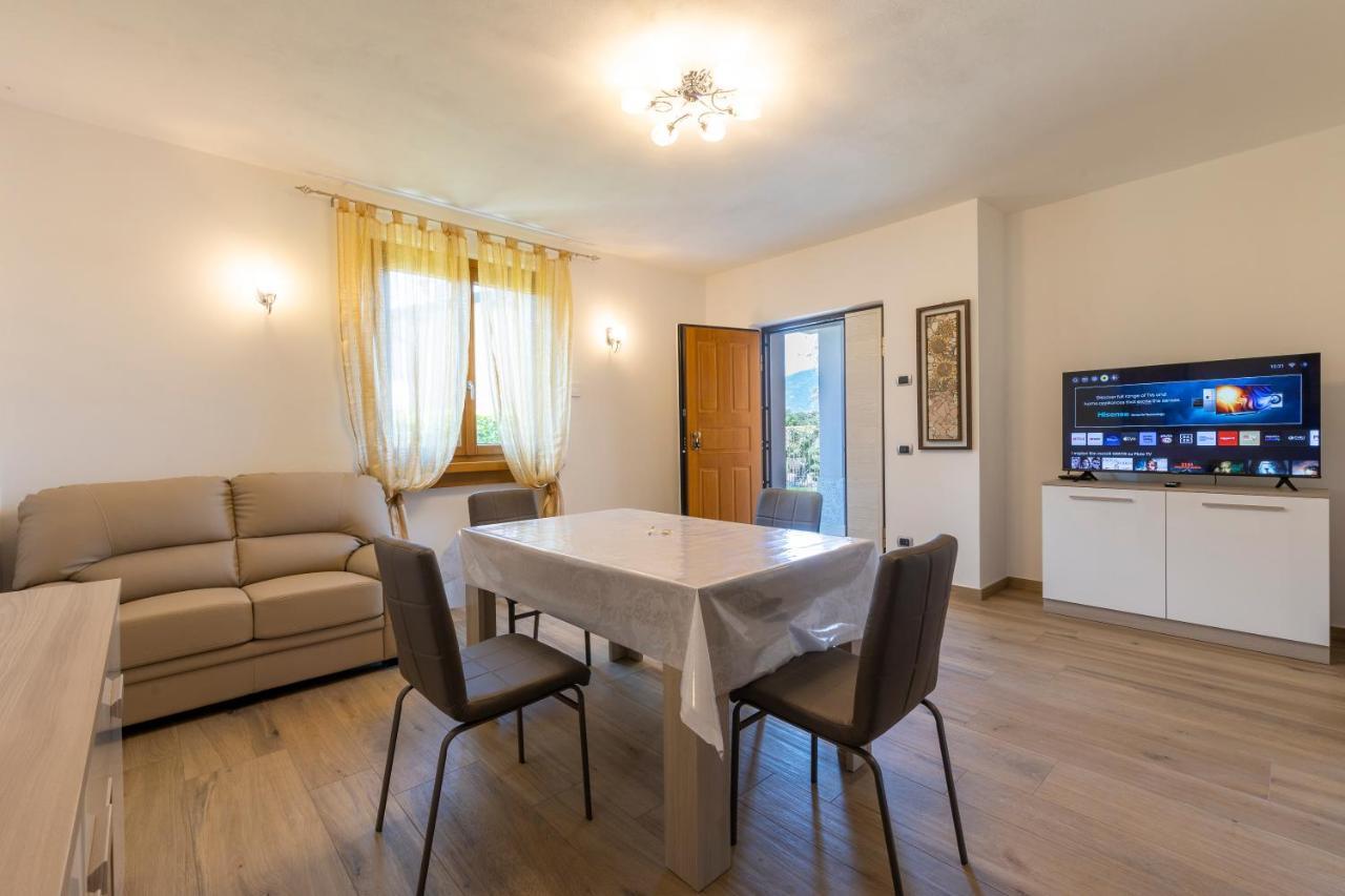 Apartment With Garden And Parking Bellagio Exterior photo