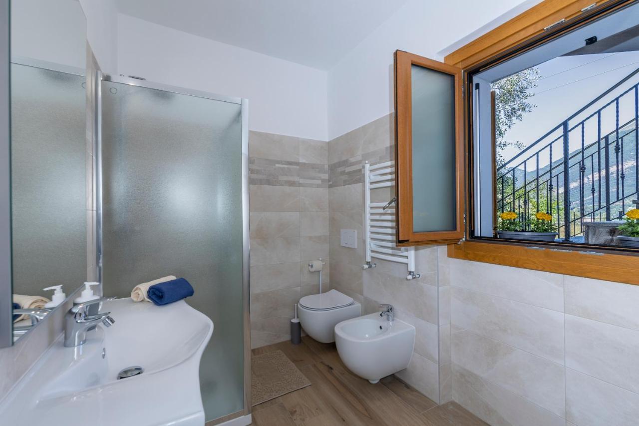 Apartment With Garden And Parking Bellagio Exterior photo