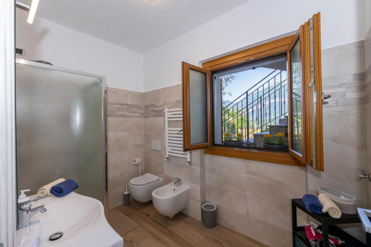 Apartment With Garden And Parking Bellagio Exterior photo